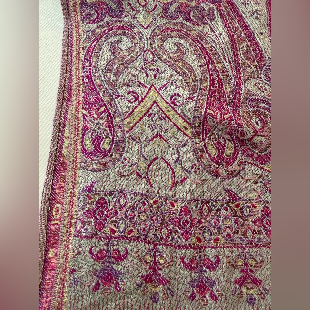 Pashmina Pink and Green Paisley Shawl Wrap Scarf - Picture 7 of 9